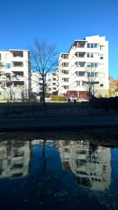 - Nearby Centrum & Metro Appartement