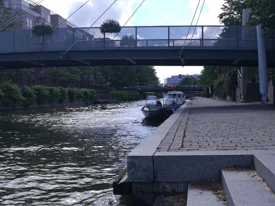 - Nearby Centrum & Metro Appartement *
